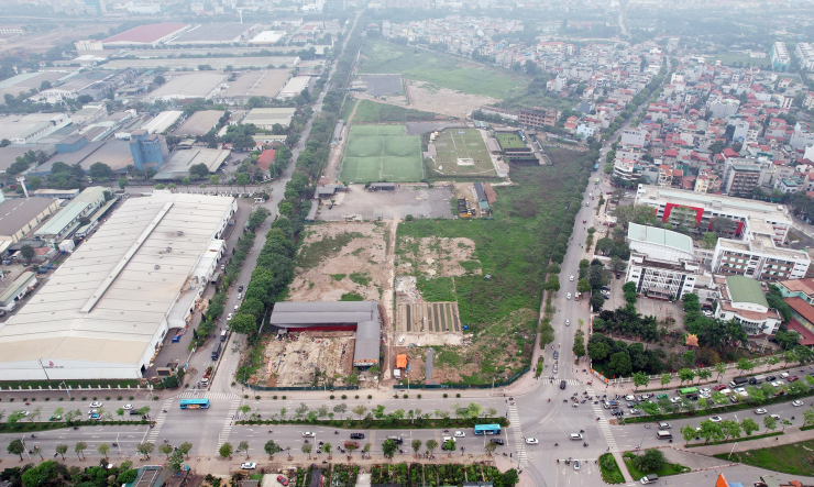 Cận cảnh dự án khu đô thị ở Hà Nội biến tướng thành sân bóng, cho thuê tùm lum - 3
