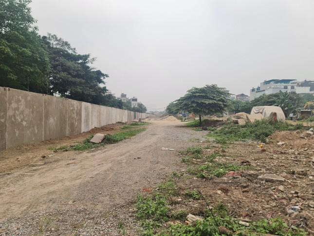Cận cảnh dự án đường vành đai dài 2km, 13 năm vẫn bất động - 5