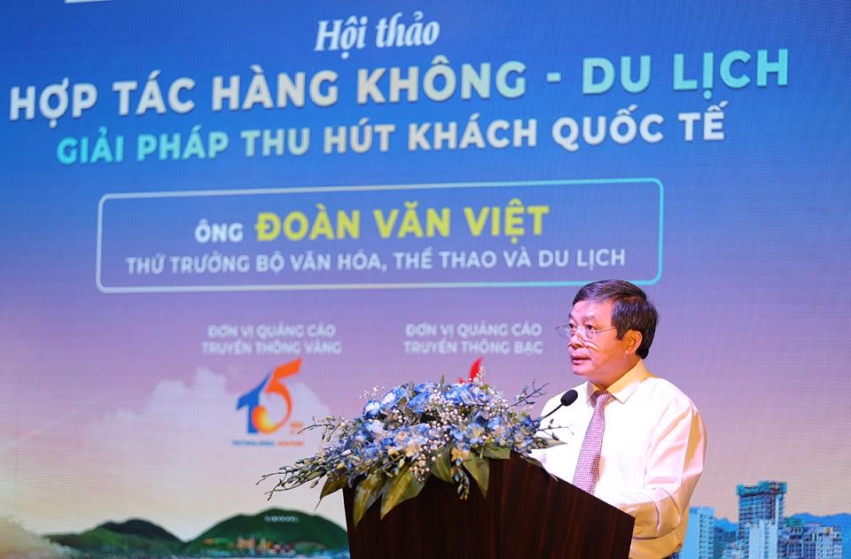Thứ trưởng Bộ Văn hóa, Thể thao và Du lịch Đoàn Văn Việt phát biểu tại Chương trình.