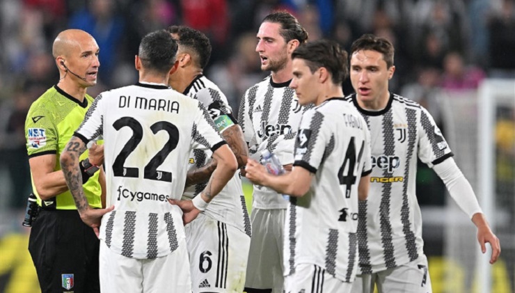Sốc UEFA chuẩn bị cấm Juventus tham dự Cúp C1 - 1