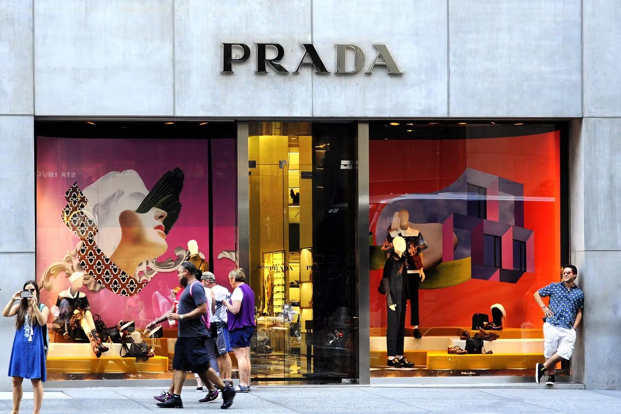 Tập đoàn Prada đầu tư 60 triệu Euro để thành bá chủ làng xa xỉ? - 1