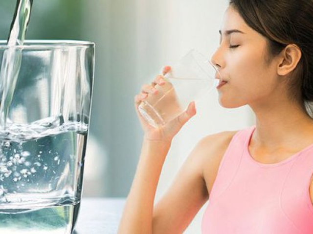 6 loại nước nên uống vào buổi sáng còn tốt hơn thuốc bổ, chú ý tránh xa 4 loại nước này