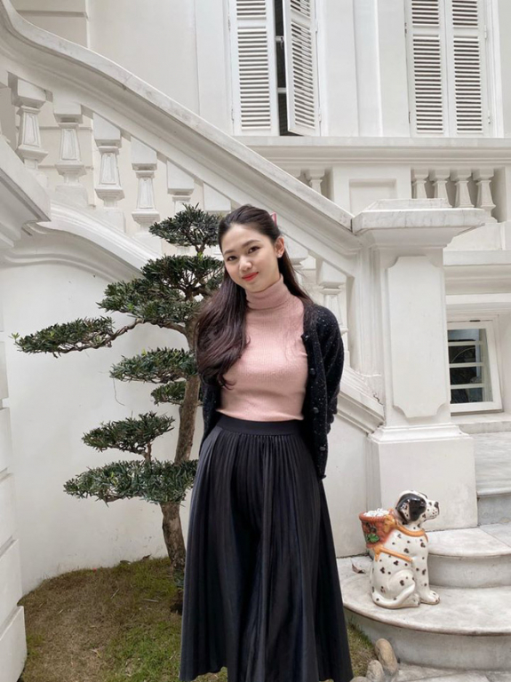 Cận cảnh biệt thự 'cung điện' của Á hậu vừa được chồng đại gia tổ chức sinh nhật rực rỡ như đám cưới - 3