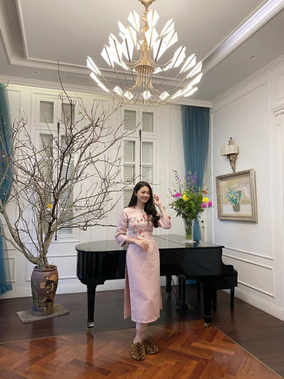 Cận cảnh biệt thự 'cung điện' của Á hậu vừa được chồng đại gia tổ chức sinh nhật rực rỡ như đám cưới - 4