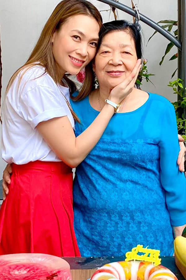 Mẹ ruột Mỹ Tâm: Hoa khôi đất Quảng một thời, nuôi dạy con cái thành đạt khiến nhiều người ngưỡng mộ - 4