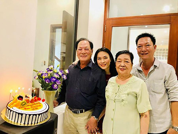 Mẹ ruột Mỹ Tâm: Hoa khôi đất Quảng một thời, nuôi dạy con cái thành đạt khiến nhiều người ngưỡng mộ - 6