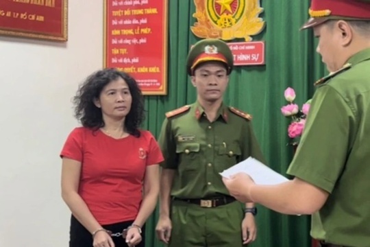 Từ trại tạm giam, bà Đặng Thị Hàn Ni tố cáo ông Dũng 