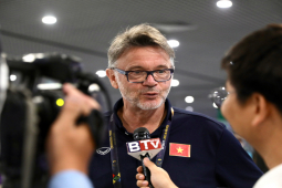 HLV Troussier ”săn” HCV SEA Games: ”U22 Việt Nam đến Campuchia với tham vọng lớn”