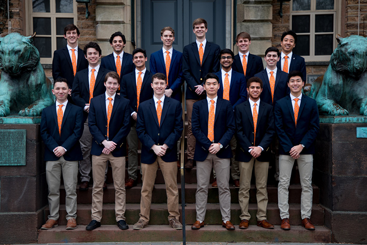 Tính đến năm 2019, Đại học Princeton đã đào tạo ra 2 tổng thống Mỹ (Woodrow Wilson và James Madison), 12 thẩm phán của Tòa án Tối cao Mỹ, nhiều chính khách nổi tiếng như chủ tịch Cục Dự trữ Liên bang Mỹ (FED) - Ben Bernanke nguyên là chủ nhiệm khoa kinh tế của Đại học Princeton.
