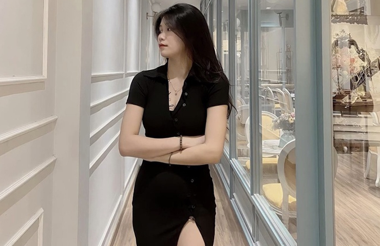 Nhờ lợi thế hình thể chuẩn, Như Tuyền chuộng diện các thiết kế gợi cảm.&nbsp;
