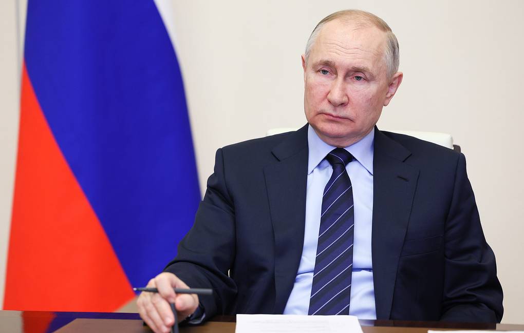 Chú thích: Ông Putin ngày 25/4 ký sắc lệnh cho phép Moscow&nbsp;“tạm kiểm soát” tài sản nước ngoài ở Nga. Ảnh: Tass