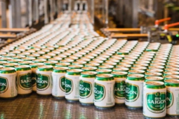 Kinh doanh - Chi gần 480 tỷ đồng cho quảng cáo trong 3 tháng, ông lớn rượu bia làm ăn ra sao?