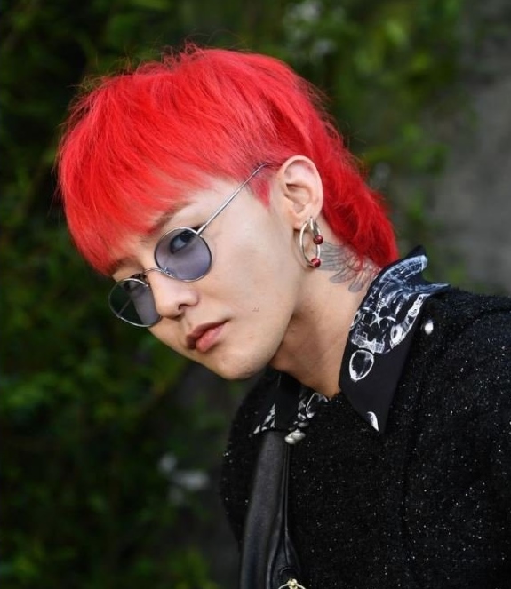 9 kiểu khuyên tai giúp nam giới sành điệu và hiện đại hơn - 5