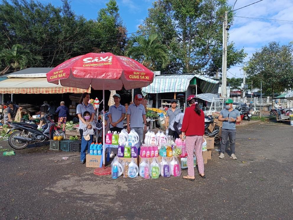 Chiến dịch “Mang sản phẩm đến gần hơn với người tiêu dùng”.