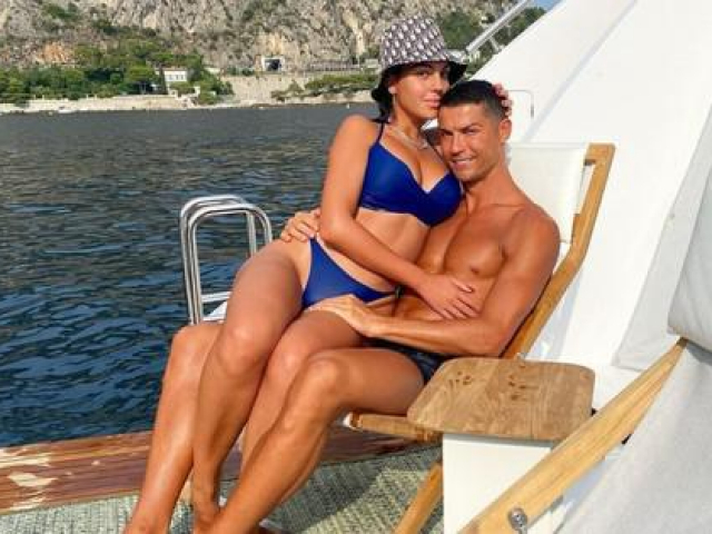 Đời sống Showbiz - Vì sao Ronaldo và người tình có nguy cơ tan vỡ?