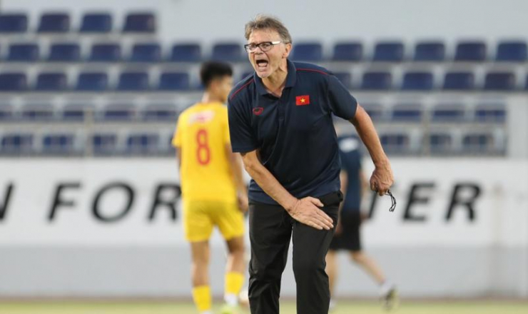 HLV Troussier cần chuẩn bị phương án B cho SEA Games 32.