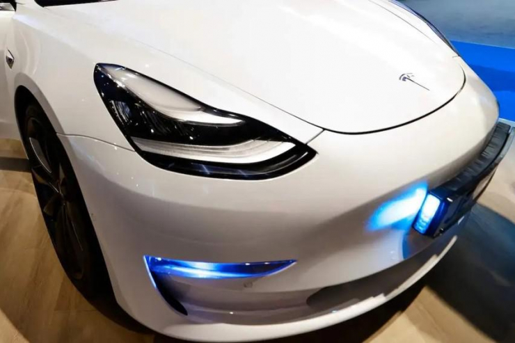 Tesla Model S 2023. Ảnh: Motorbiscuit.