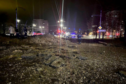 Bộ Quốc phòng Nga nêu lý do nổ lớn tạo ra hố rộng 20m trên đường phố gần biên giới Ukraine