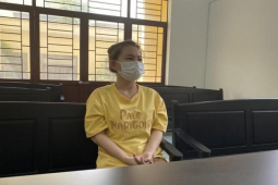 Pháp luật - Cháu bé 3 tuổi tử vong do ngã trong phòng tắm: Xét xử bảo mẫu tội 'Vô ý làm chết người'