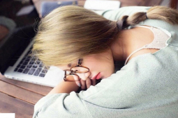 Làm đẹp - Nàng "Tây thi ngủ gật" lai 3 dòng máu, hơn 30 tuổi mặt xinh, body chuẩn