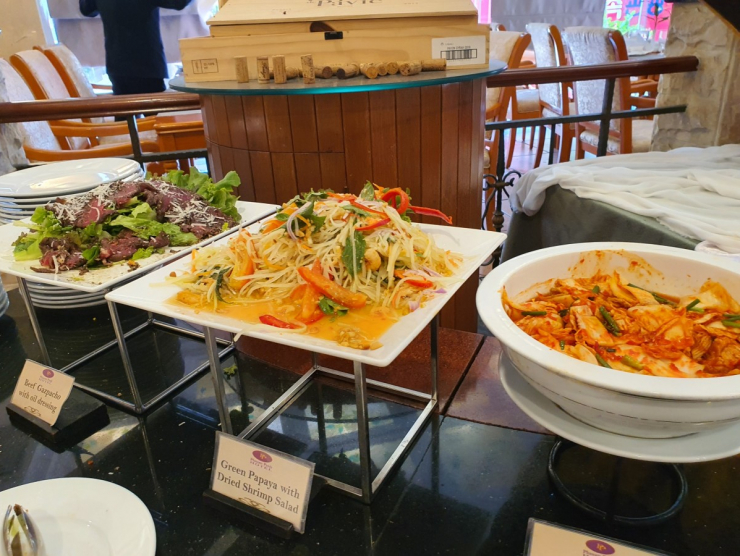 Thực đơn sẽ được thay đổi thường xuyên từng bữa để các vận động viên không cảm thấy chán.