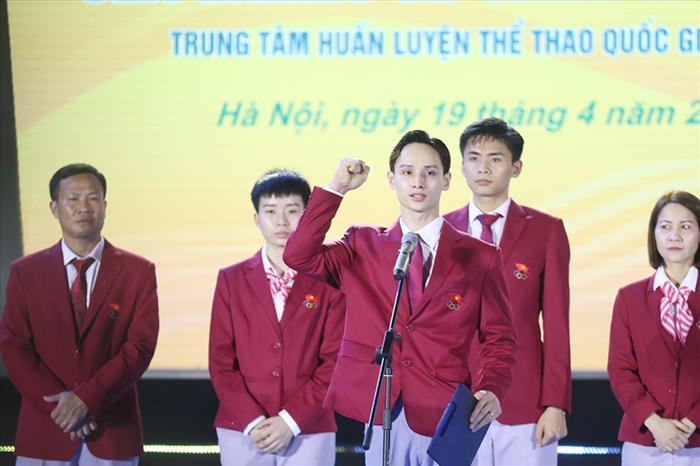 Các vận động viên dự SEA Games 32 tại lễ xuất quân hôm 19/4. Ảnh: HN