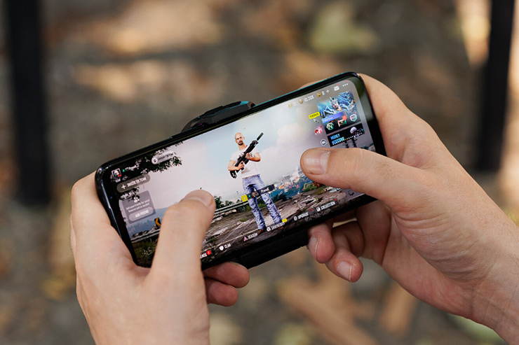 Những smartphone đáng để game thủ rút ví - 1