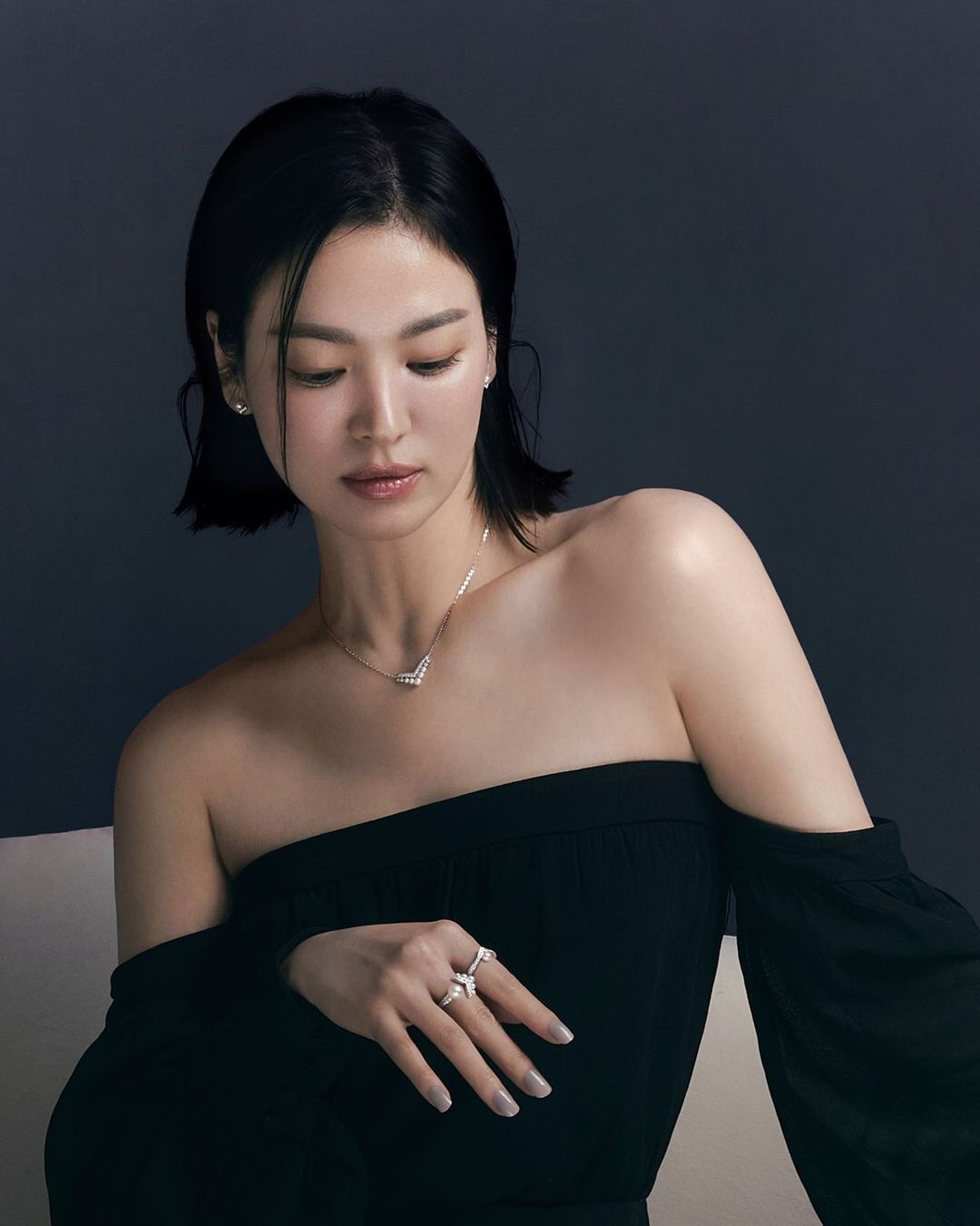 Song Hye Kyo gây sốt khi mặt đẹp, mặt xinh như nữ thần, lên top 1 tìm kiếm - 9