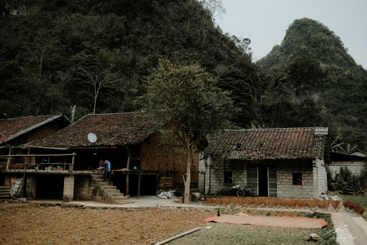 Nuối tiếc về hình ảnh ngôi làng Hương năm xưa.