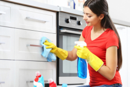 Media - Sai lầm khi vệ sinh khiến tủ bếp nhanh chóng xuống cấp