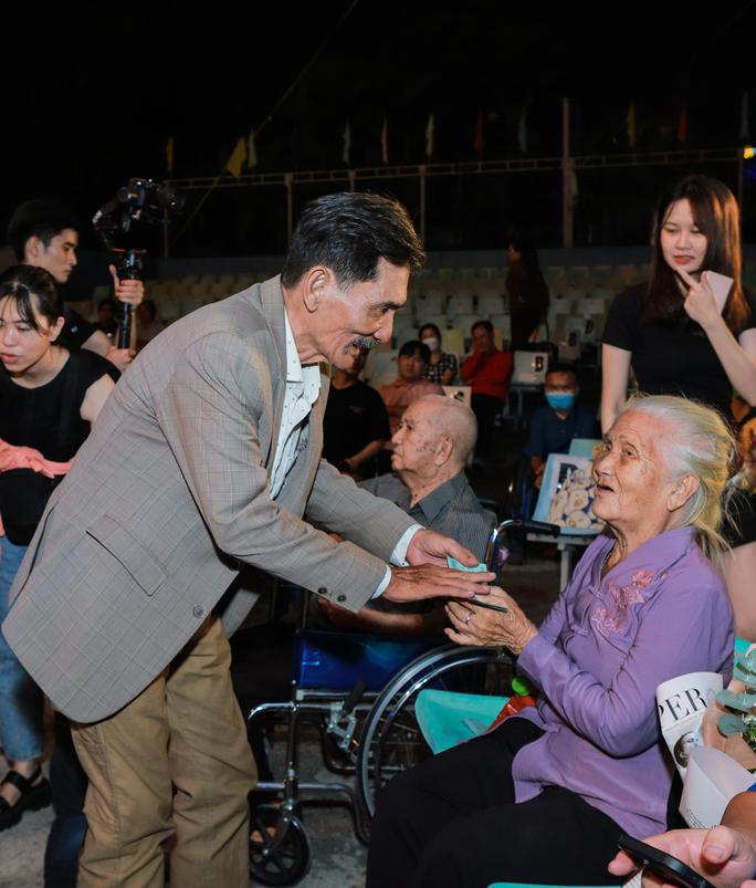 Đêm nhạc cuối đời của nghệ sĩ Thương Tín không suôn sẻ - 1