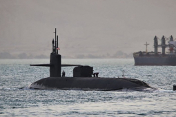 Iran tuyên bố chặn tàu ngầm ”kho tên lửa Tomahawk dưới lòng biển”: Mỹ nói gì?