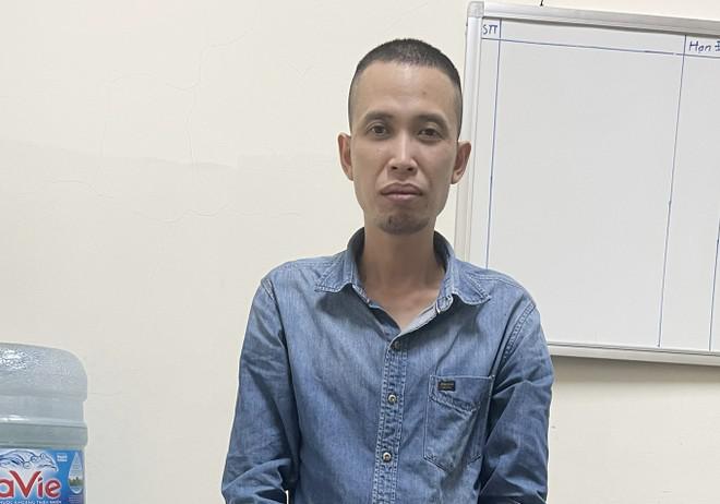 Nguyễn Văn Sơn ra đầu thú tại cơ quan công an