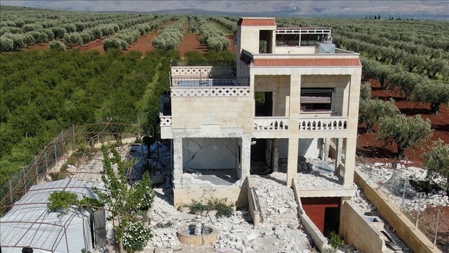 Ngôi nhà được cho là nơi ẩn náu của thủ lĩnh IS. Ảnh: Anadolu Agency