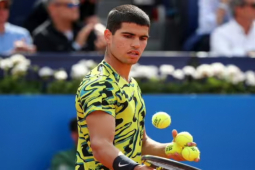 Alcaraz càng chơi càng hay, thách thức Djokovic - Nadal ở Roland Garros