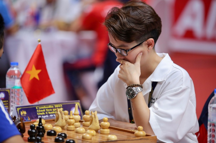 2 nữ kỳ thủ Việt Nam ngây ngất khi thắng Philippines lấy HCV SEA Games 32 - 2