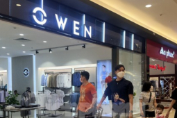 Thị trường - Tiêu dùng - Trung tâm thương mại giảm giá đậm vẫn vắng khách mua