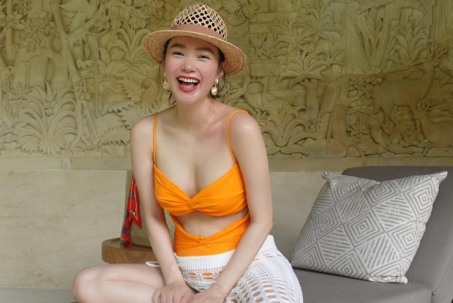 Minh Hằng mặc bikini khoe dáng gợi cảm ở tháng thứ 5 của thai kỳ