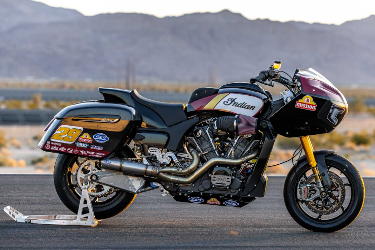 3. Indian Challenger RR có giá 92.229 USD (2,16 tỷ đồng), được ví như là 'vua của dòng xe với thùng đồ hai bên'.