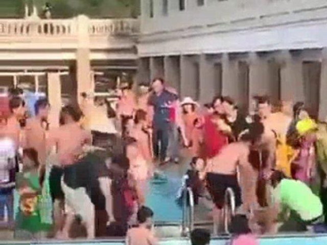 Hà Tĩnh: Đi chơi ngày lễ, cháu bé tử vong trong hồ bơi