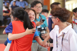 2 nữ kỳ thủ Việt Nam ngây ngất khi thắng Philippines lấy HCV SEA Games 32