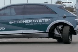 Tin tức ô tô - Clip: Hyundai phát triển xe SUV với bánh xoay như cua bò