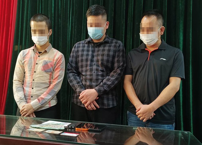 Các đối tượng bị khởi tố