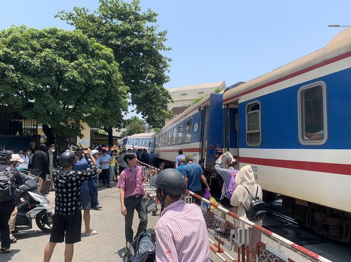 Vị trí xảy ra ở đoạn giao cắt với đường bộ qua đô thị Huế