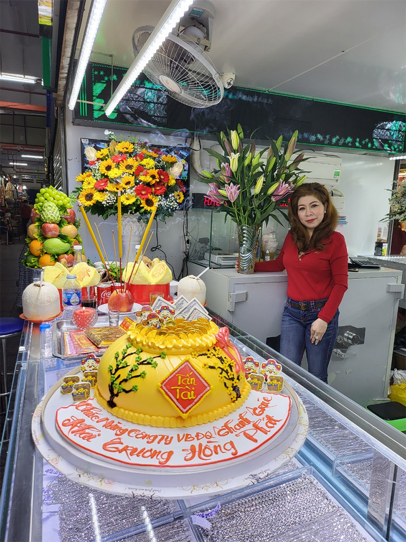 Công ty vàng bạc đá quý Thanh Trúc – Bán hàng bằng sự tận tâm và uy tín 