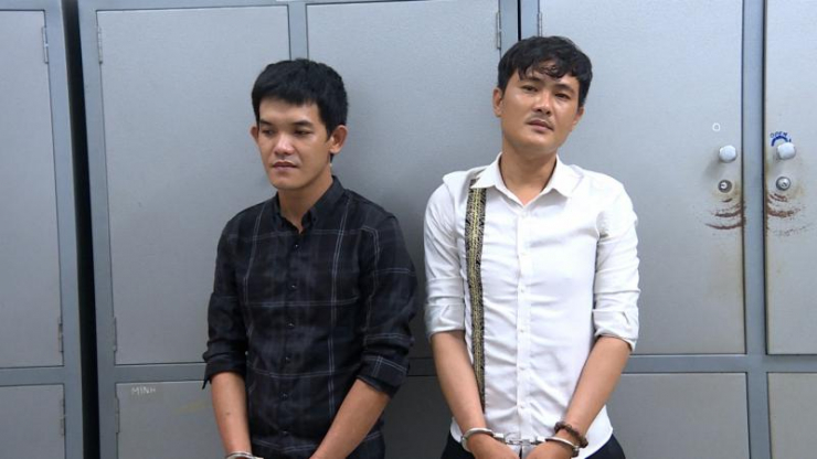 Đối tượng&nbsp;Huỳnh Thanh Minh và Huỳnh Tấn Lộc bị khởi tố bị can, bắt tạm giam về tội “Chống người thi hành công vụ”.