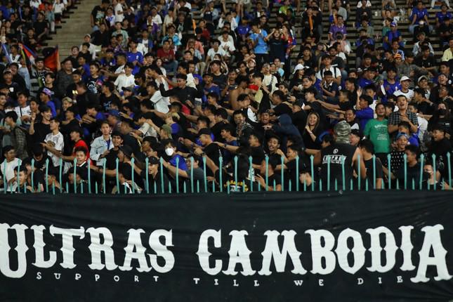 Campuchia đề nghị người hâm mộ ngừng &#39;tấn công BTC SEA Games 32&#39; - 1