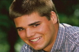 Pháp luật - Bi kịch từ mối tình tay ba trên mạng: Cái chết sau ca làm việc