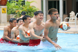 Bóng đá - HLV Troussier làm nhiệm vụ "đặc biệt" cho ĐT U22 Việt Nam sắp đấu Malaysia