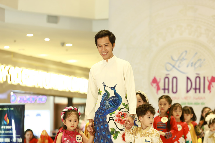 Anh luôn hướng cái tâm vào những dự án vì trẻ em